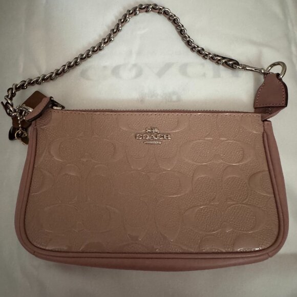 Coach Signature Debossed LG Wristlet with Chain BLUSH MINT #F22698 Never used - Picture 6 of 15